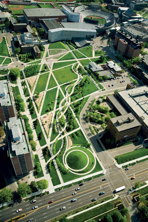 University of Cincinnati – Campus Green | Hargreaves Jones