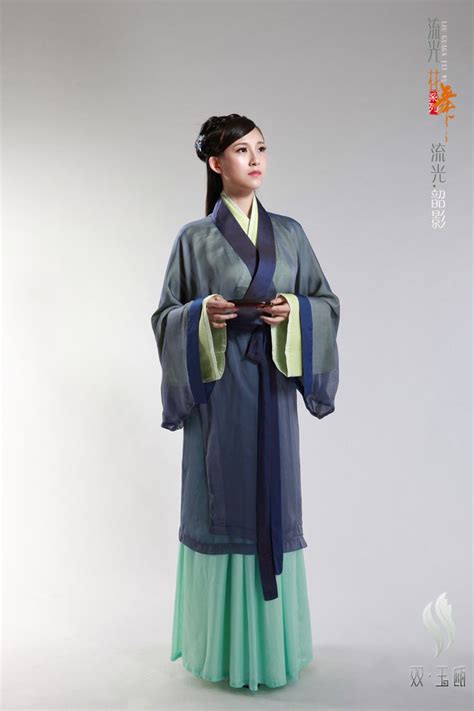 Pin by Lau Desmond on Chinese | Chinese traditional costume, Hanfu ...