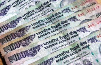 Rupee hits all-time low of 52.84/85 against dollar - India Today