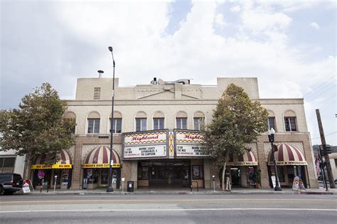 A block of Highland Park is transforming into 1970s New York next ...