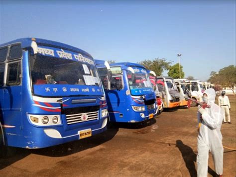 Madhya Pradesh Government sent 150 buses for 3000 students