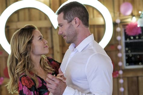 Bethany Joy Lenz & Luke Macfarlane Star in 'A Valentine's Match' (PHOTOS)