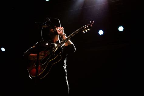 Shakey Graves "Movie Of The Week Tour" Shakes Pier 17
