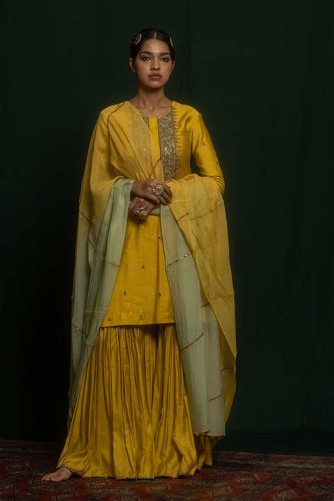 MEHER KURTA SHARARA DUPATTA SET – ALAM BY TULSI PATEL