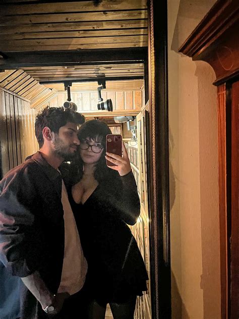 Nevşin Mengü'nün Yayınına Pedro ve Süt Katıldı - Onedio