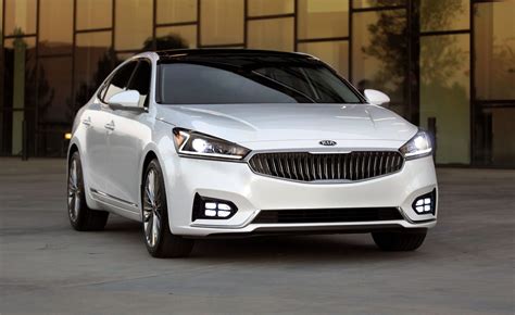 Road Test: 2017 Kia Cadenza | Clean Fleet Report