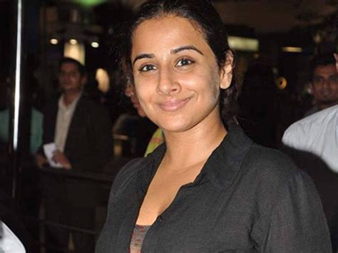 We Love These #NoMakeUpSelfies From Bollywood | Femina.in