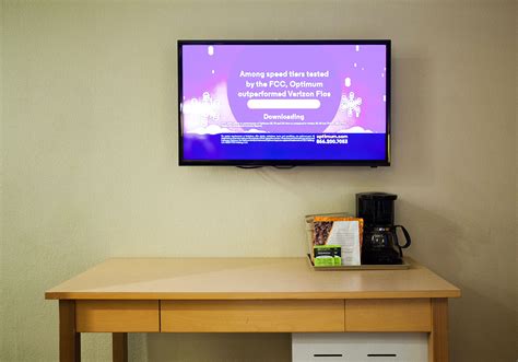 Photos - Hudson River Hotel