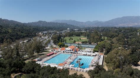 Rose Bowl Aquatics Center