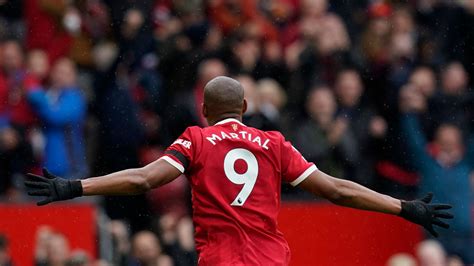 Anthony Martial: Sevilla reach agreement to sign Manchester United ...