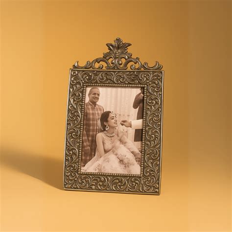 Regal Heirloom Silver Frame – Style De Tisch