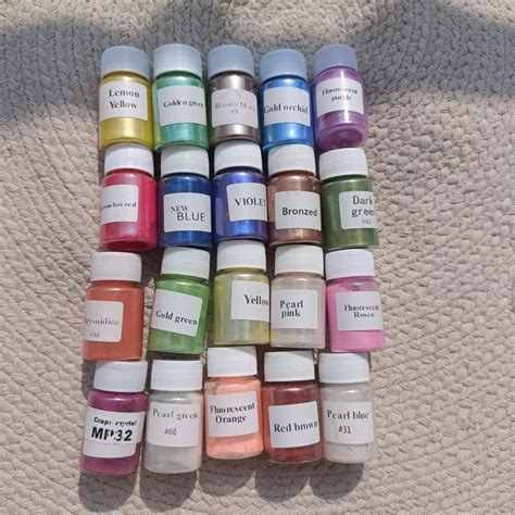 Unlock the Shimmer: Exploring the Wonders of Resin Mica Powder – insane ...