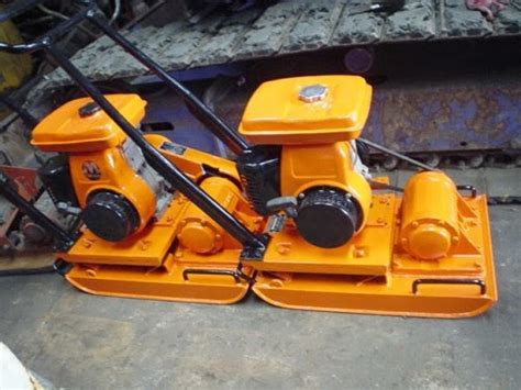 Plate Compactor Safety Tips 的图像结果