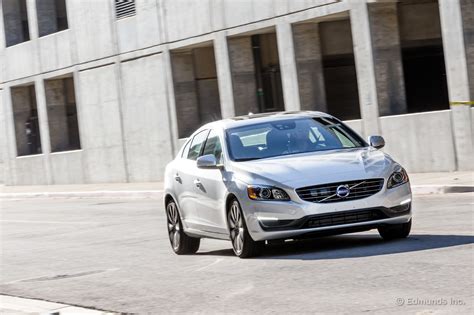 2015 Volvo S60: What's It Like to Live With? | Edmunds