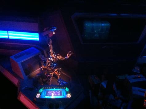 Disney Star Wars ride gets new look (photos) - CNET