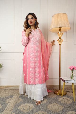 Stitching a Legacy: Story of Chikankari Embroidery and Its Stitches – Nyara