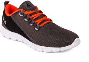 REEBOK Bronn Runner Lp Running Shoes For Men - Buy REEBOK Bronn Runner ...