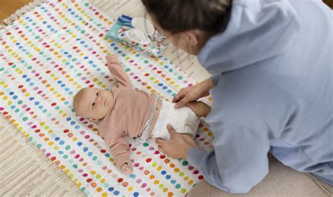 Seedy Mustard Watery Poop Newborn