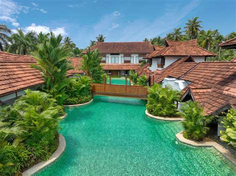 Kumarakom Lake Resort : Luxury Backwater Resort in Kumarakom, Kerala