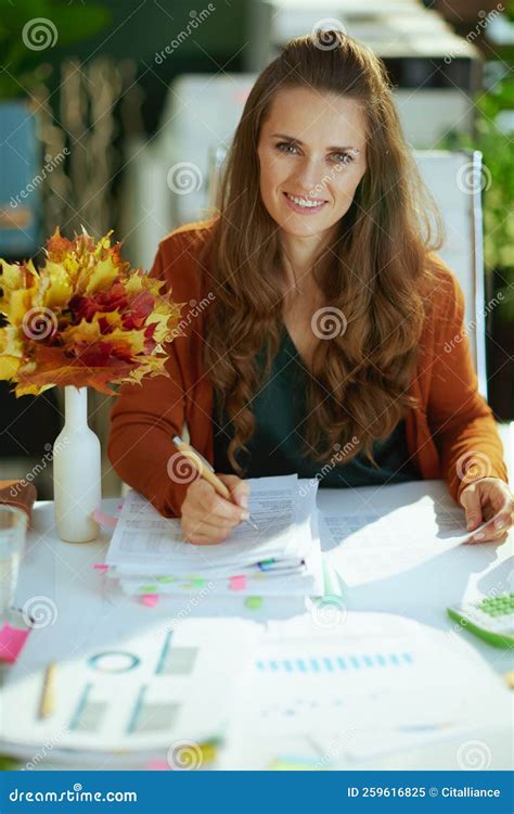 Female Business Owner 的图像结果