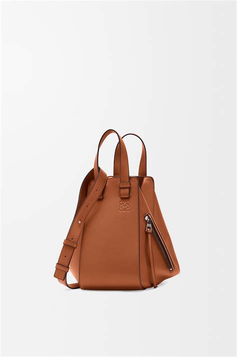 Small Hammock bag in classic calfskin Tan - LOEWE