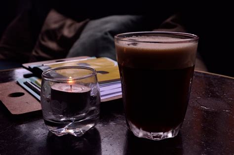 Business People Walking Melbourne Art 的图像结果