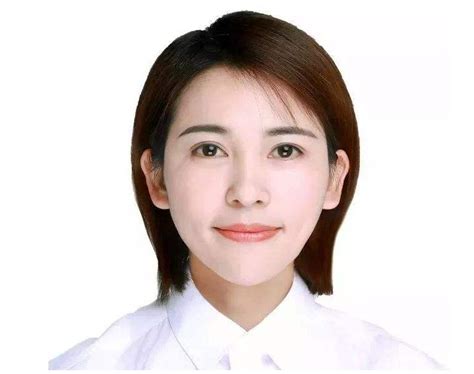 女性拍证件照怎么化妆好看 标准答案在这里