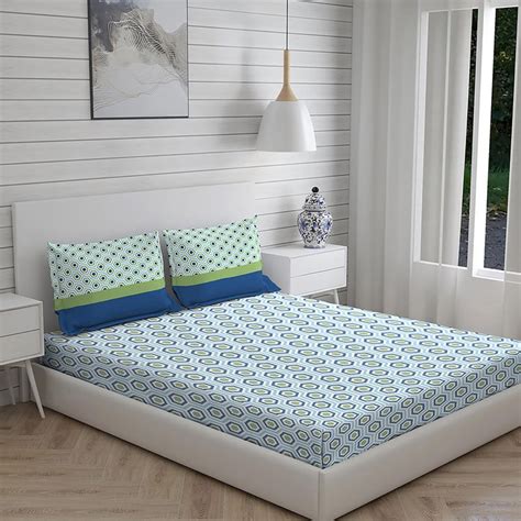 Buy LAYERS Colorado Yellow Printed Cotton Double Bedsheet Set ...