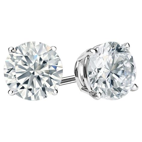 Round Diamond Earrings