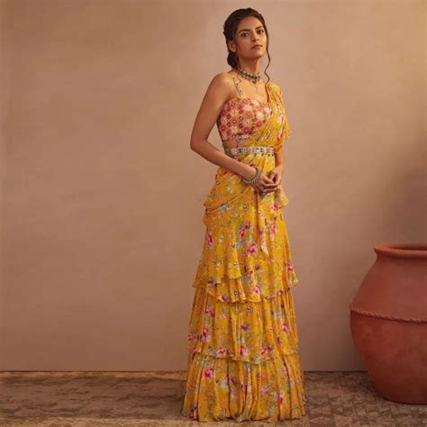 120 Indo-western Dresses For Women: Latest Indo-western Dresses for ...