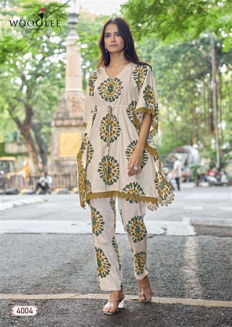 WOOGLEE SHAKIRA COTTON PRINT FANCY KURTI WITH BOTTOM PAIR
