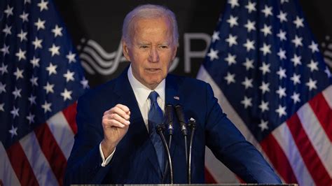 Reactions pour in after former President Biden's prostate cancer ...