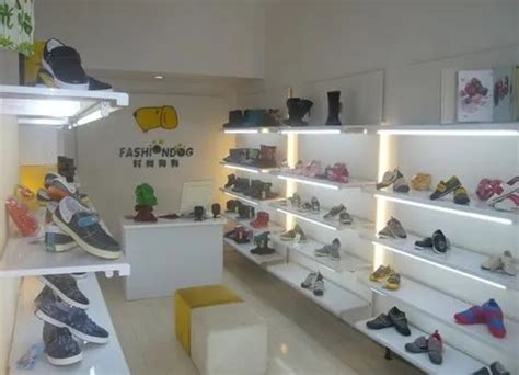 有创意的鞋店名字530个_鞋店取名潮一点