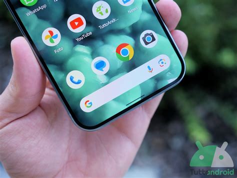 La scorciatoia "AI Mode" sulla barra di ricerca del Pixel Launcher ...