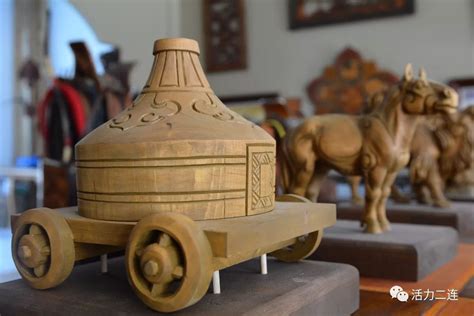 内蒙古自治区传统手工艺精品展开幕 众多蒙古族工艺品亮相-新闻频道-和讯网
