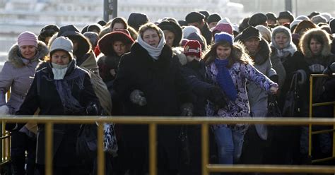 Russians flock to see Virgin Mary relic – Deseret News