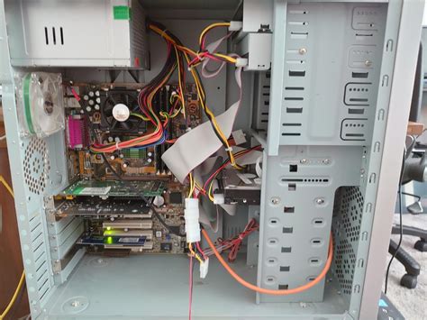 Windows 98 Gaming Computer 的图像结果