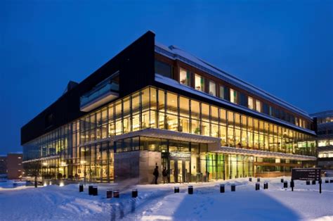 芬兰人为什么这么爱读书？来看看赫尔辛基大学的图书馆你就懂了！ - 知乎
