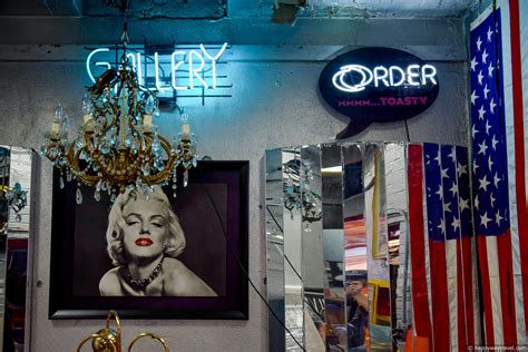 Лавка Nick Metropolis. Лос-Анджелес. | HappyWAY travel