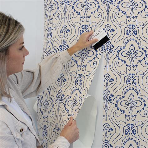 Tempaper 28-sq ft Blue Water Vinyl Damask Self-adhesive Peel and Stick ...