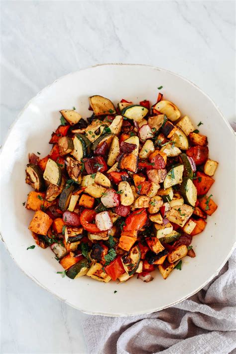 Balsamic Roasted Vegetables (Super easy side dish!) - Primavera Kitchen