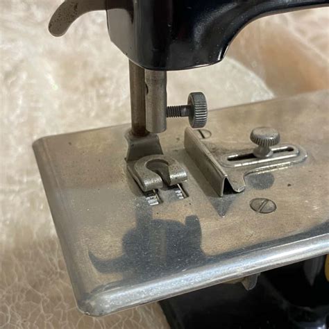 Image result for Singer Mini Sewing Machine