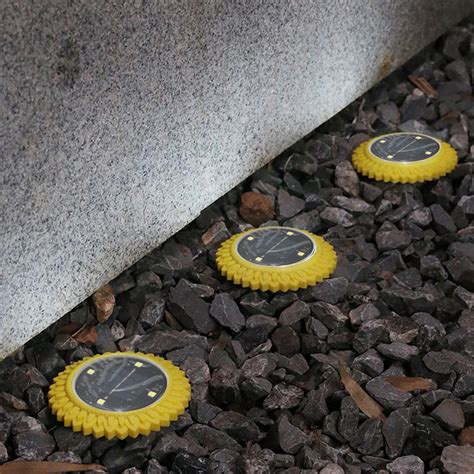 Shop 4-Pack Sunflower Solar Ground LED Lights | DeoDap