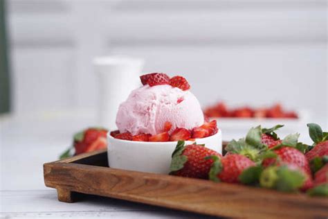 These Strawberry Specials In Mumbai Are Sure To Delight You! | Femina.in
