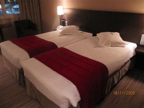 BIZNIS HOTEL - BROUWERSHOF (Lokeren) - Hotel Reviews, Photos, Rate ...