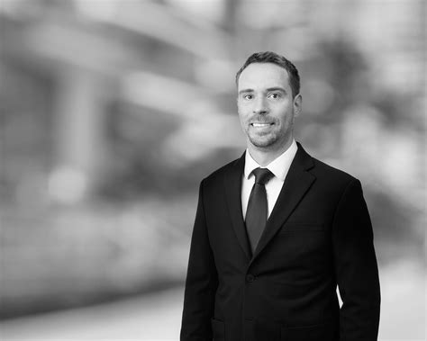 Jon Gilbert | Professional Support Lawyer | White & Case LLP