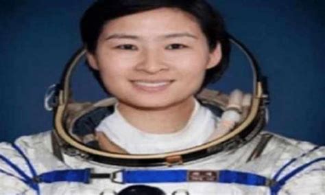她是中国第一位女宇航员，回到地面后却不再露面，刘洋她怎么了？|