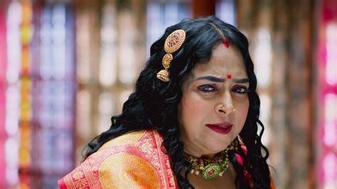 Watch Ishtam Mathram S1 Episode 33 on JioHotstar