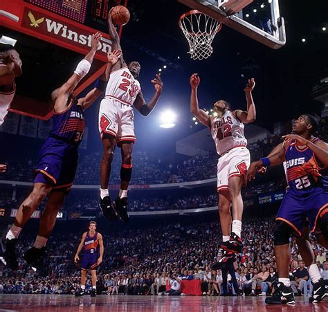 DAR Sports: 1993 NBA Finals- Phoenix Suns vs Chicago Bulls - DefineARevolution.com