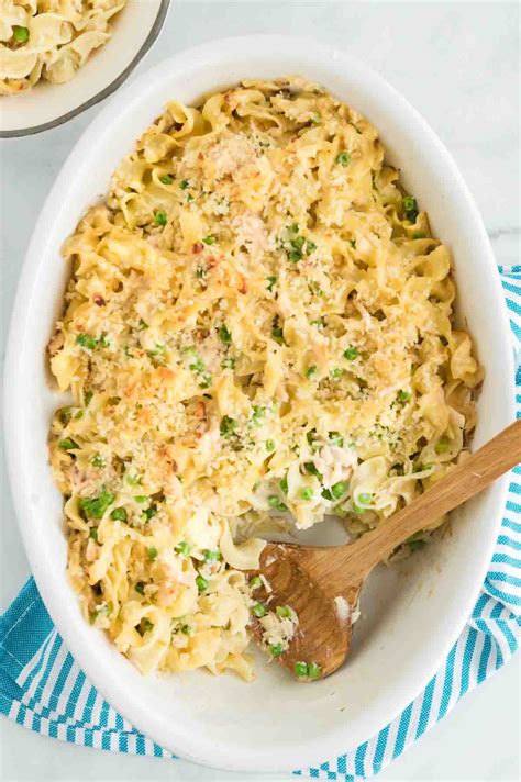 Old Fashioned Tuna Casserole Recipe - West Via Midwest